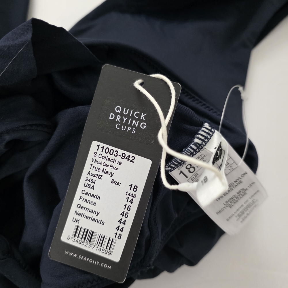 NWT Seafolly Australia Collective V Neck One Piece True Navy 14 Plus Swimsuit - Picture 3 of 8